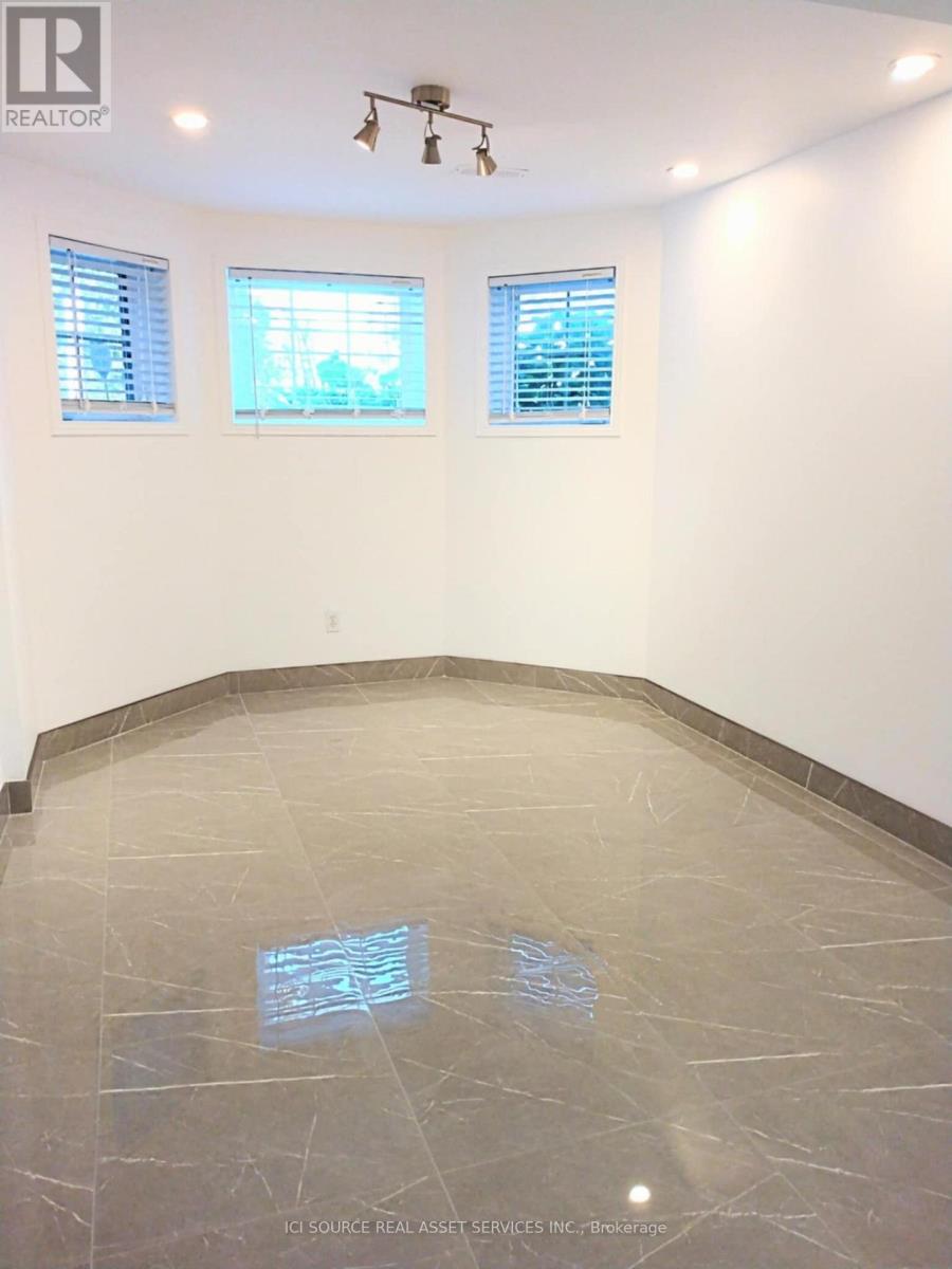 6860 Matchette Road, Lasalle, Ontario  N9J 3H7 - Photo 19 - X12418024