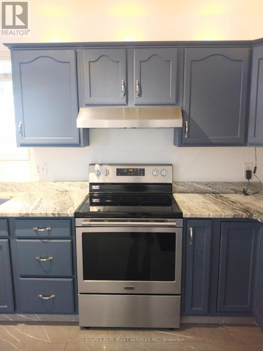 6860 Matchette Road, Lasalle, Ontario  N9J 3H7 - Photo 8 - X12418024