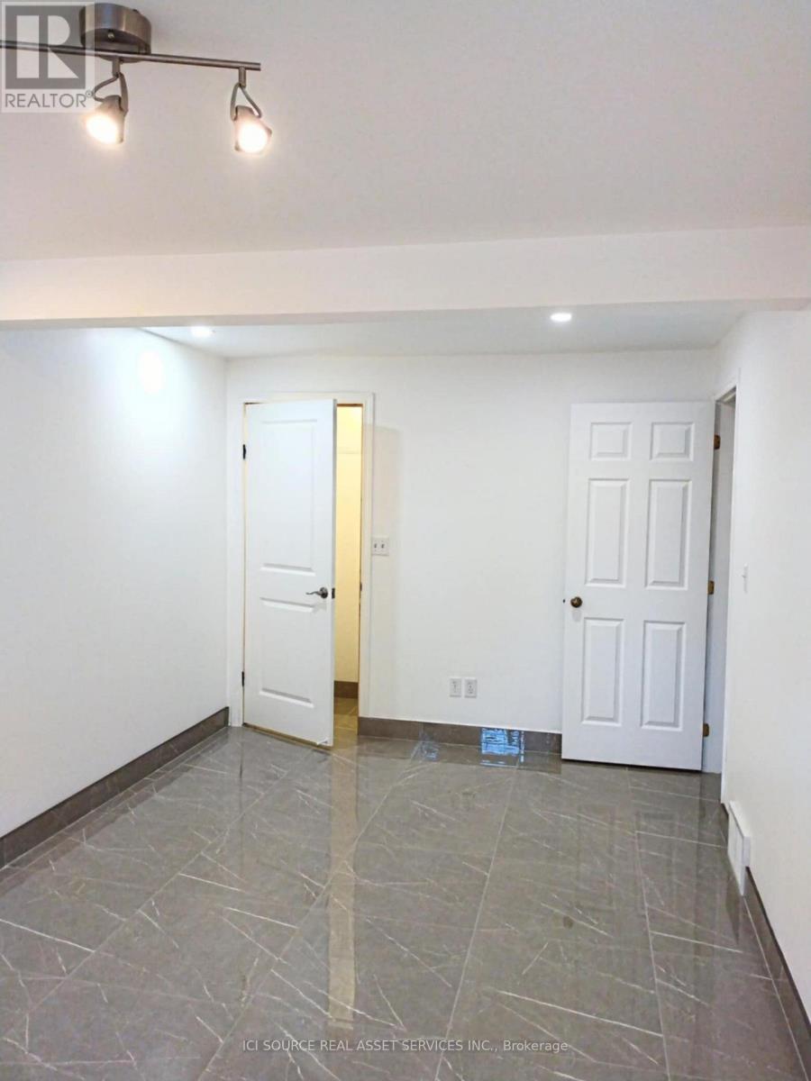 6860 Matchette Road, Lasalle, Ontario  N9J 3H7 - Photo 20 - X12418024