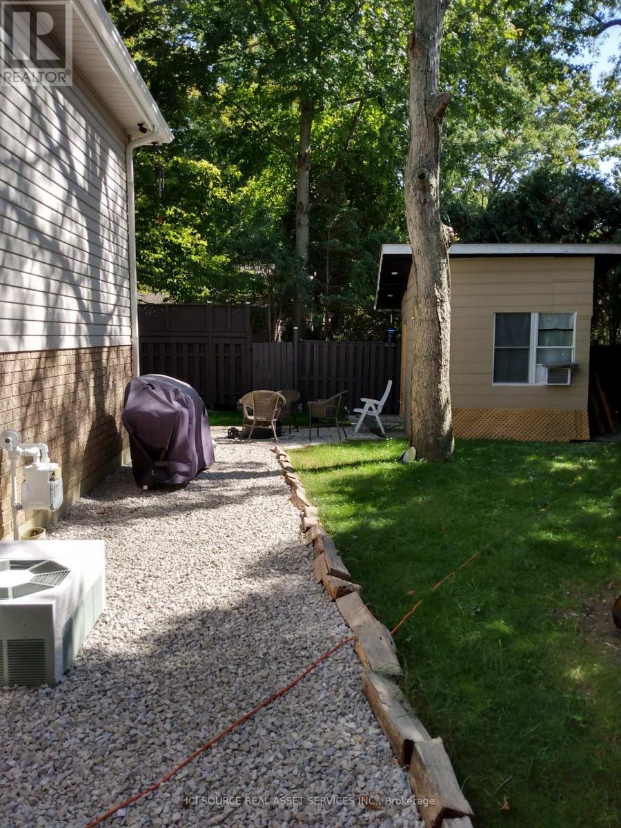 6860 Matchette Road, Lasalle, Ontario  N9J 3H7 - Photo 27 - X12418024