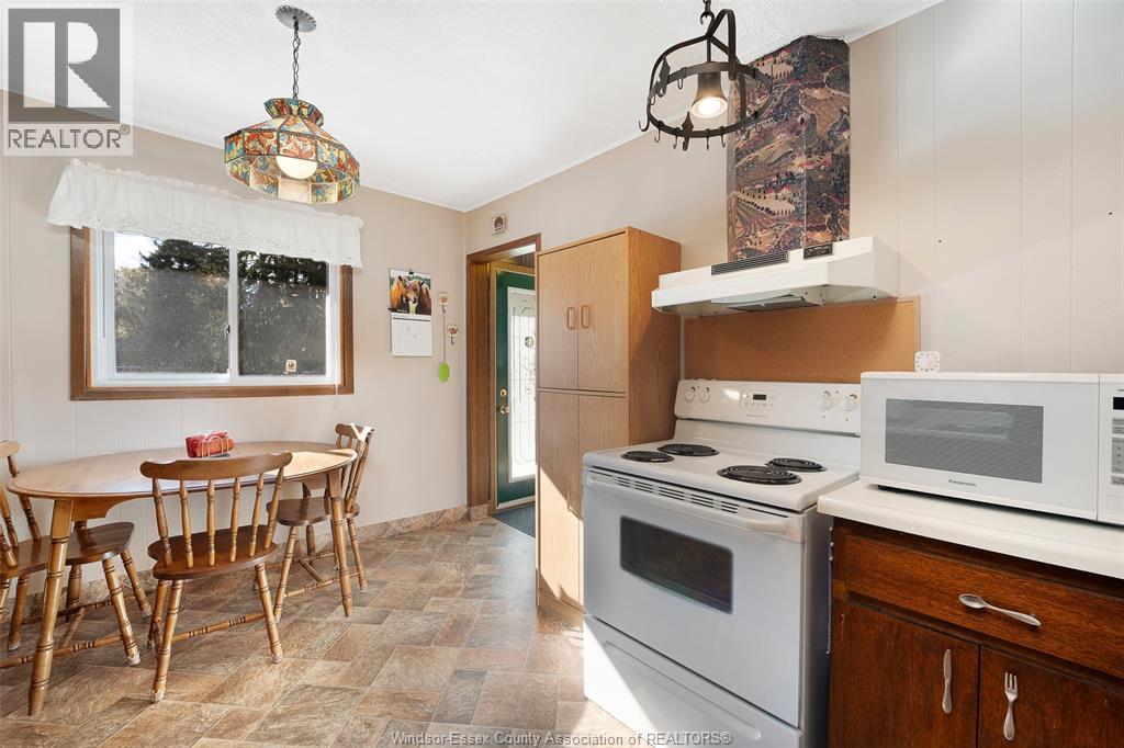 721 Optimist Street, Lakeshore, Ontario  N0R 1A0 - Photo 21 - 25027344