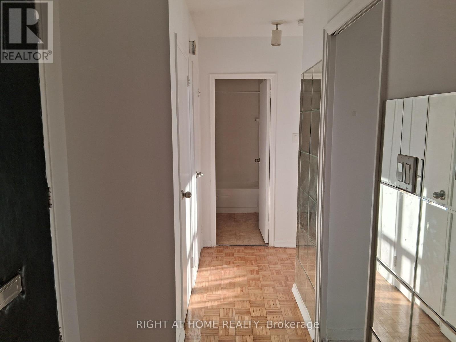 502 - 191 St George Street, Toronto, Ontario  M5R 2M6 - Photo 10 - C12483360