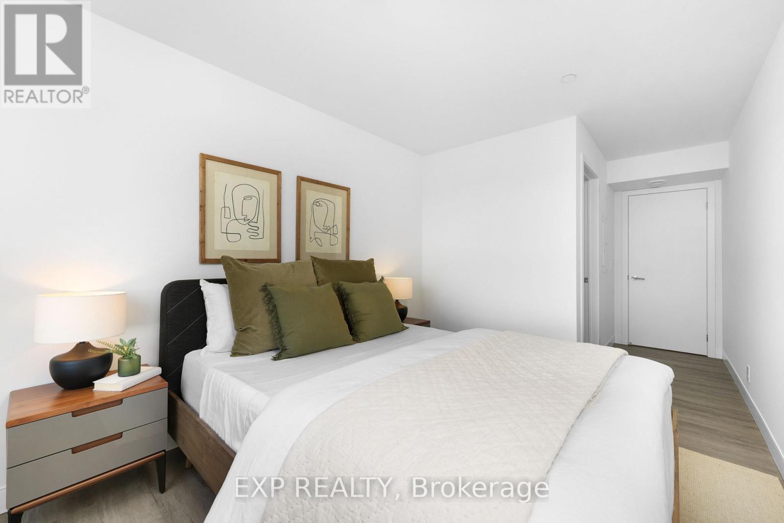 411 - 100 Manett Crescent, Brampton, Ontario  L6X 5R8 - Photo 5 - W12471790