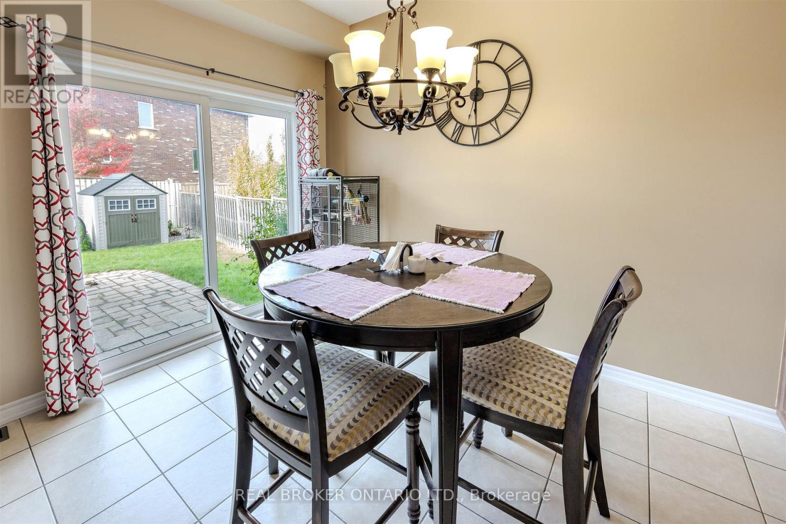 636 Serafini Crescent, Milton, Ontario  L9T 7P1 - Photo 18 - W12485535