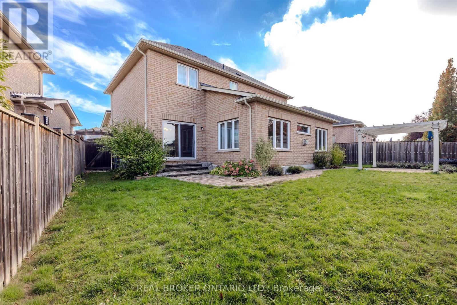 636 Serafini Crescent, Milton, Ontario  L9T 7P1 - Photo 37 - W12485535