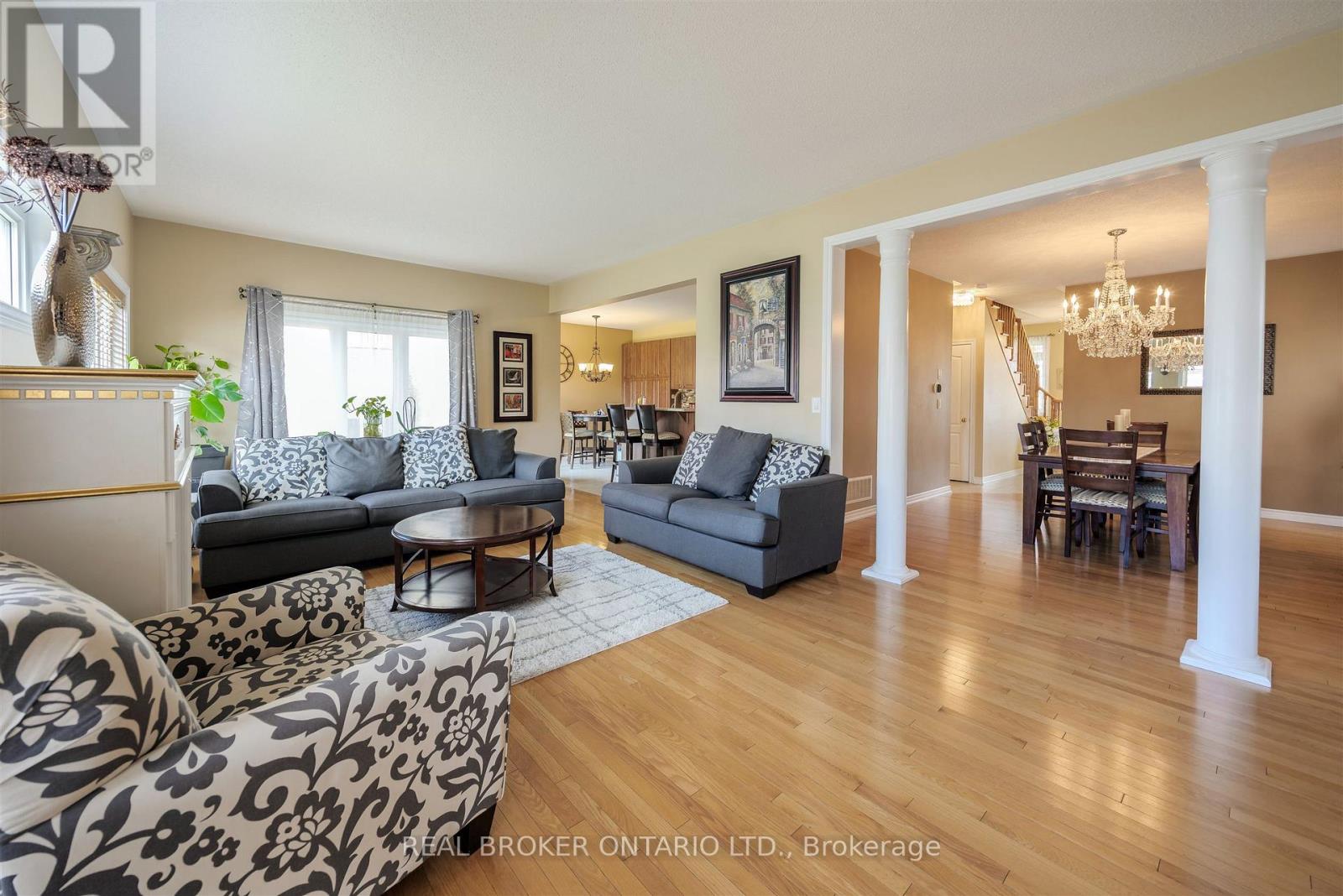 636 Serafini Crescent, Milton, Ontario  L9T 7P1 - Photo 9 - W12485535