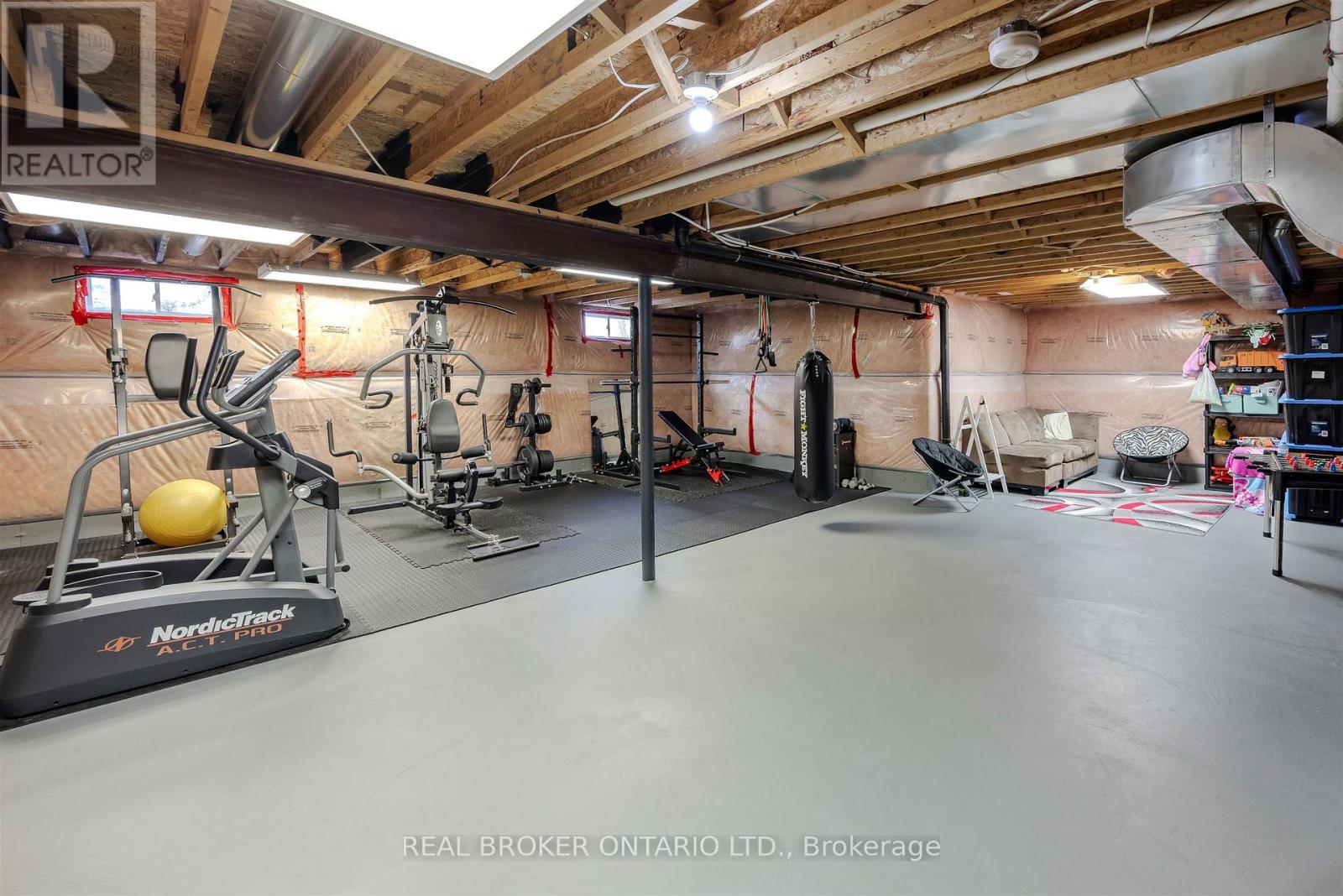 636 Serafini Crescent, Milton, Ontario  L9T 7P1 - Photo 34 - W12485535