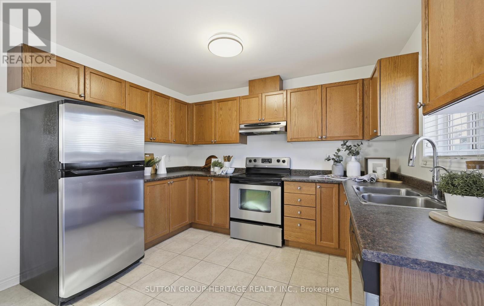 141 Dadson Drive, Clarington, Ontario  L1C 5M7 - Photo 11 - E12485527