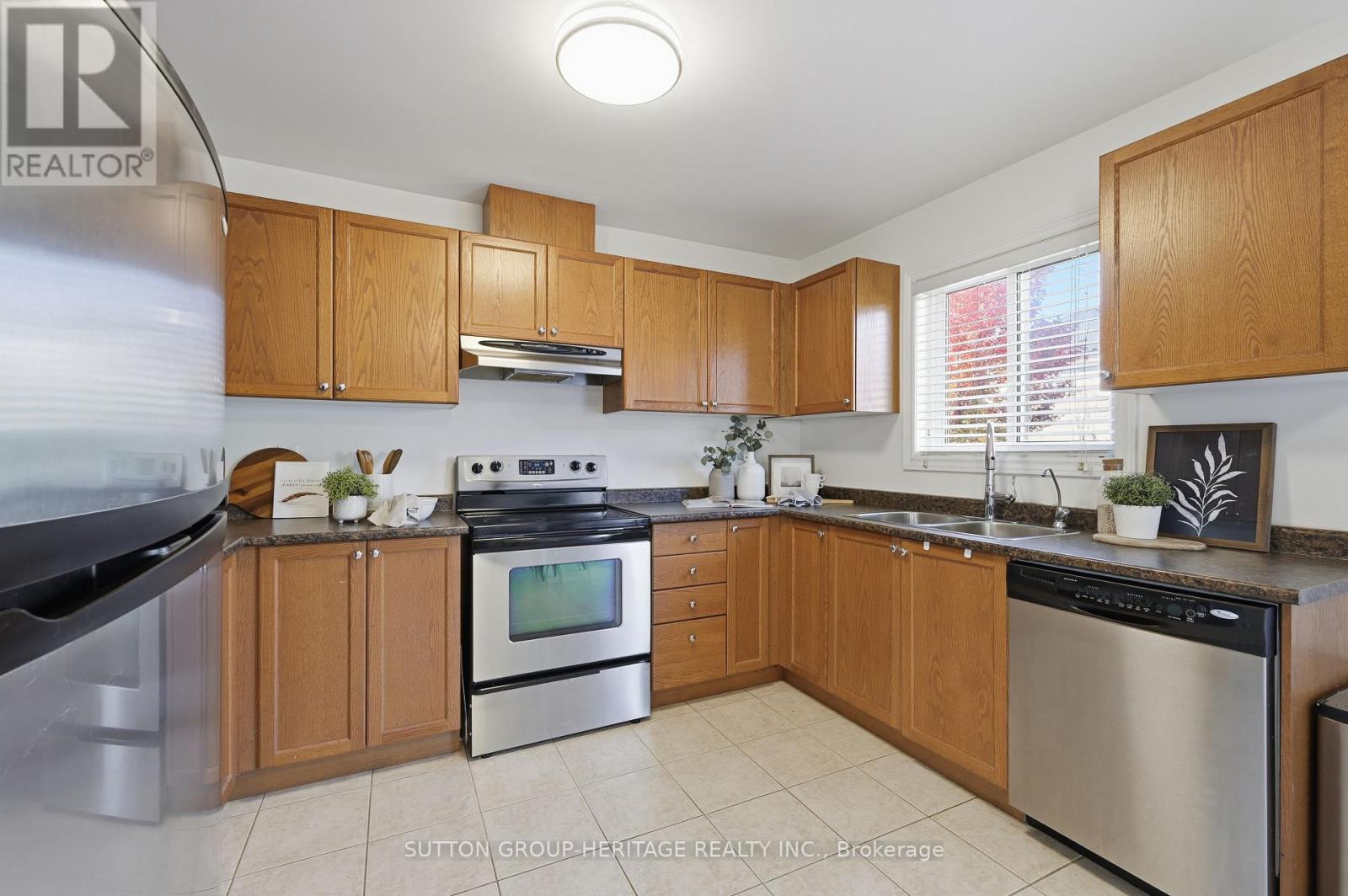 141 Dadson Drive, Clarington, Ontario  L1C 5M7 - Photo 14 - E12485527