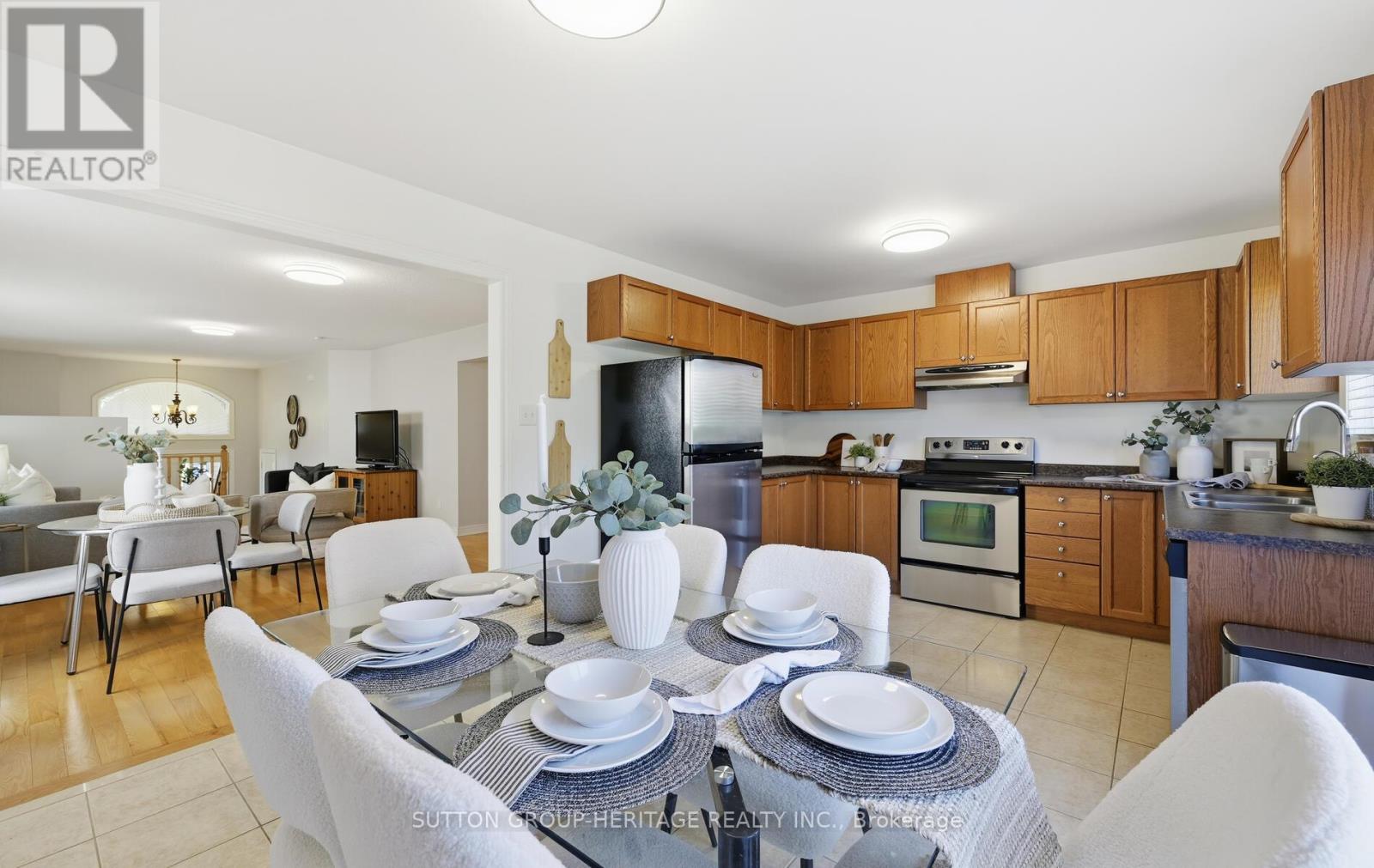 141 Dadson Drive, Clarington, Ontario  L1C 5M7 - Photo 13 - E12485527