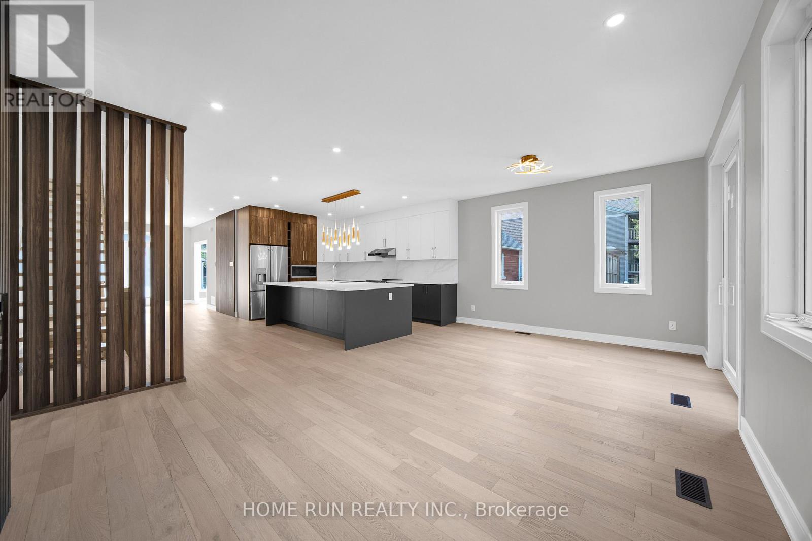 297 Dovercourt Avenue, Ottawa, Ontario  K1Z 7H4 - Photo 11 - X12483031