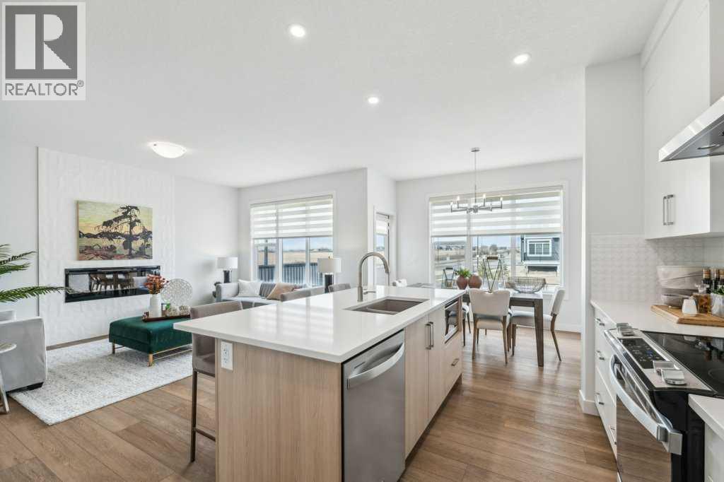 102 South Shore Court, Chestermere, Alberta  T1X 2S2 - Photo 7 - A2221906