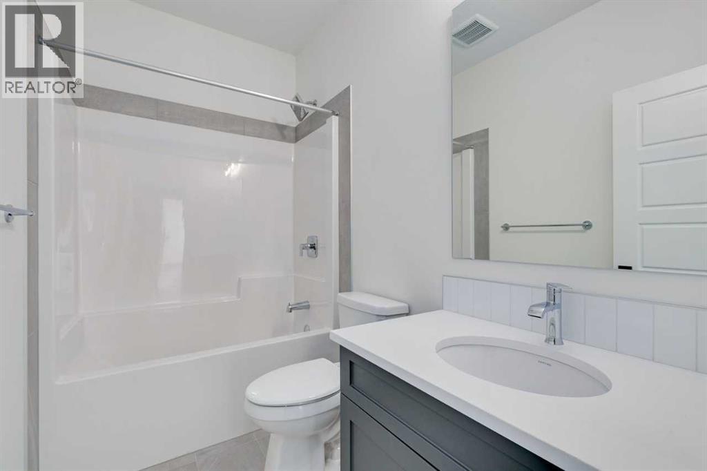 138 Northern Lights Crescent, Langdon, Alberta  T0J 1X2 - Photo 10 - A2264938