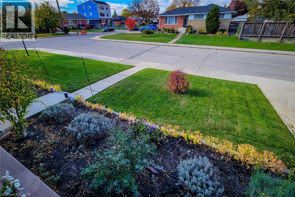 49 Nottingham Avenue, Hamilton, Ontario  L8T 3N4 - Photo 3 - 40782414