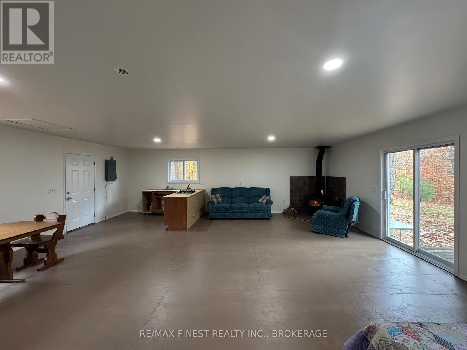 1131a Moon Road, Frontenac (Frontenac Centre), Ontario  K0H 1T0 - Photo 17 - X12485658