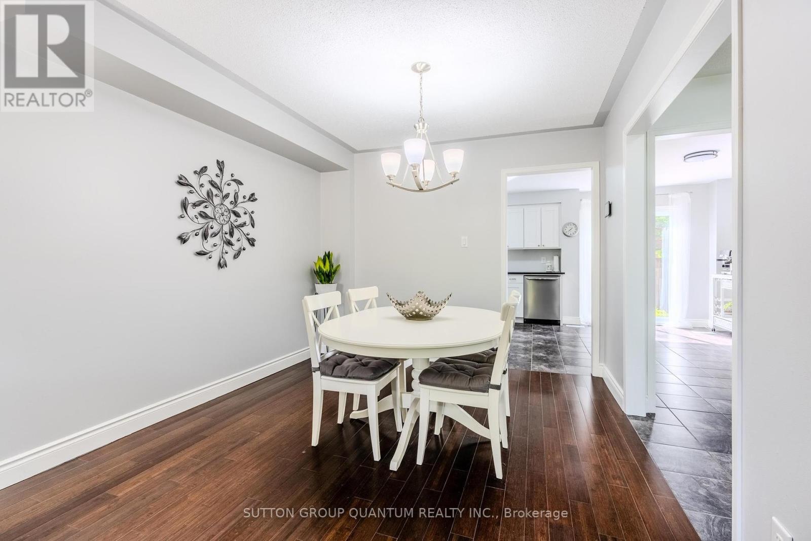 1237 Blackburn Drive, Oakville, Ontario  L6M 2W5 - Photo 7 - W12414134