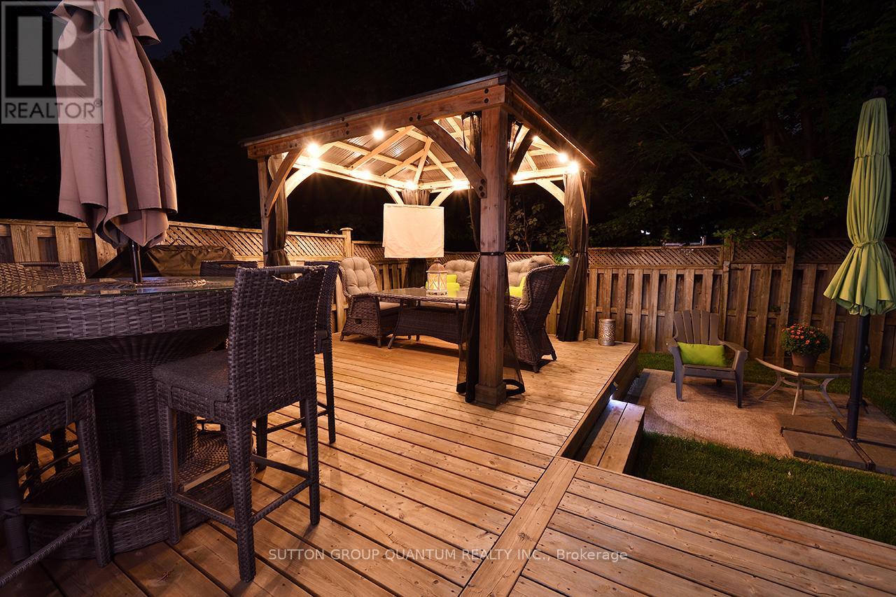 1237 Blackburn Drive, Oakville, Ontario  L6M 2W5 - Photo 37 - W12414134