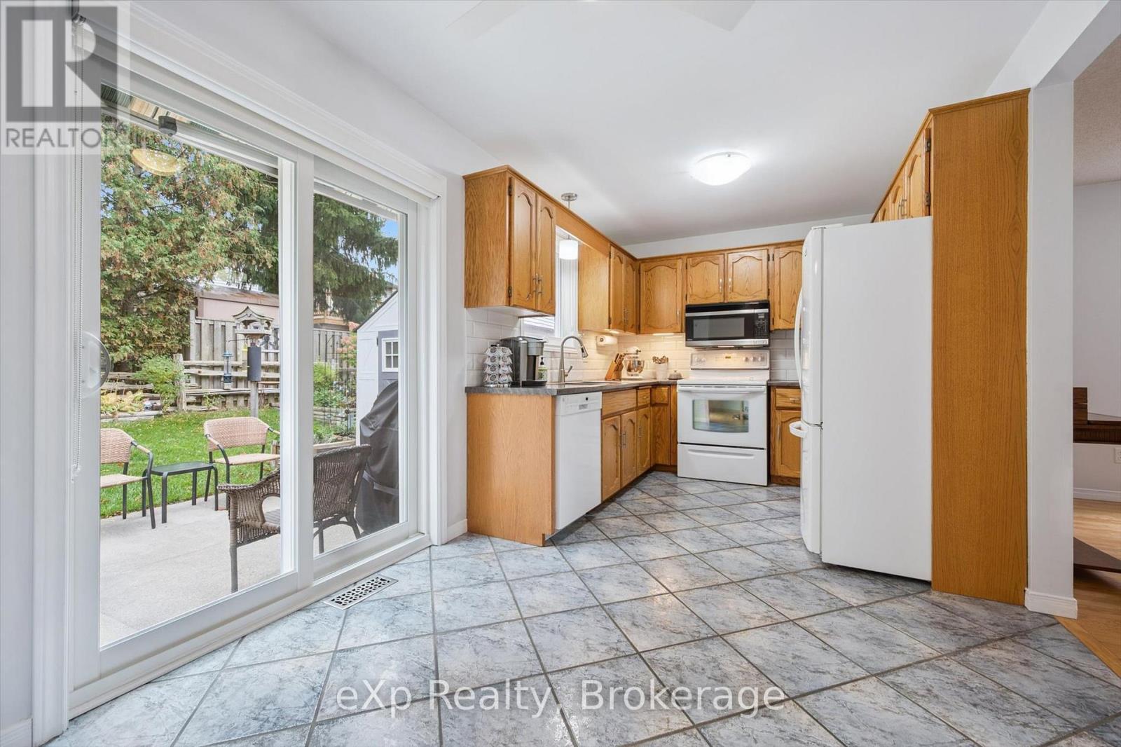 29 Celia Crescent, Guelph, Ontario  N1G 4R4 - Photo 17 - X12485674