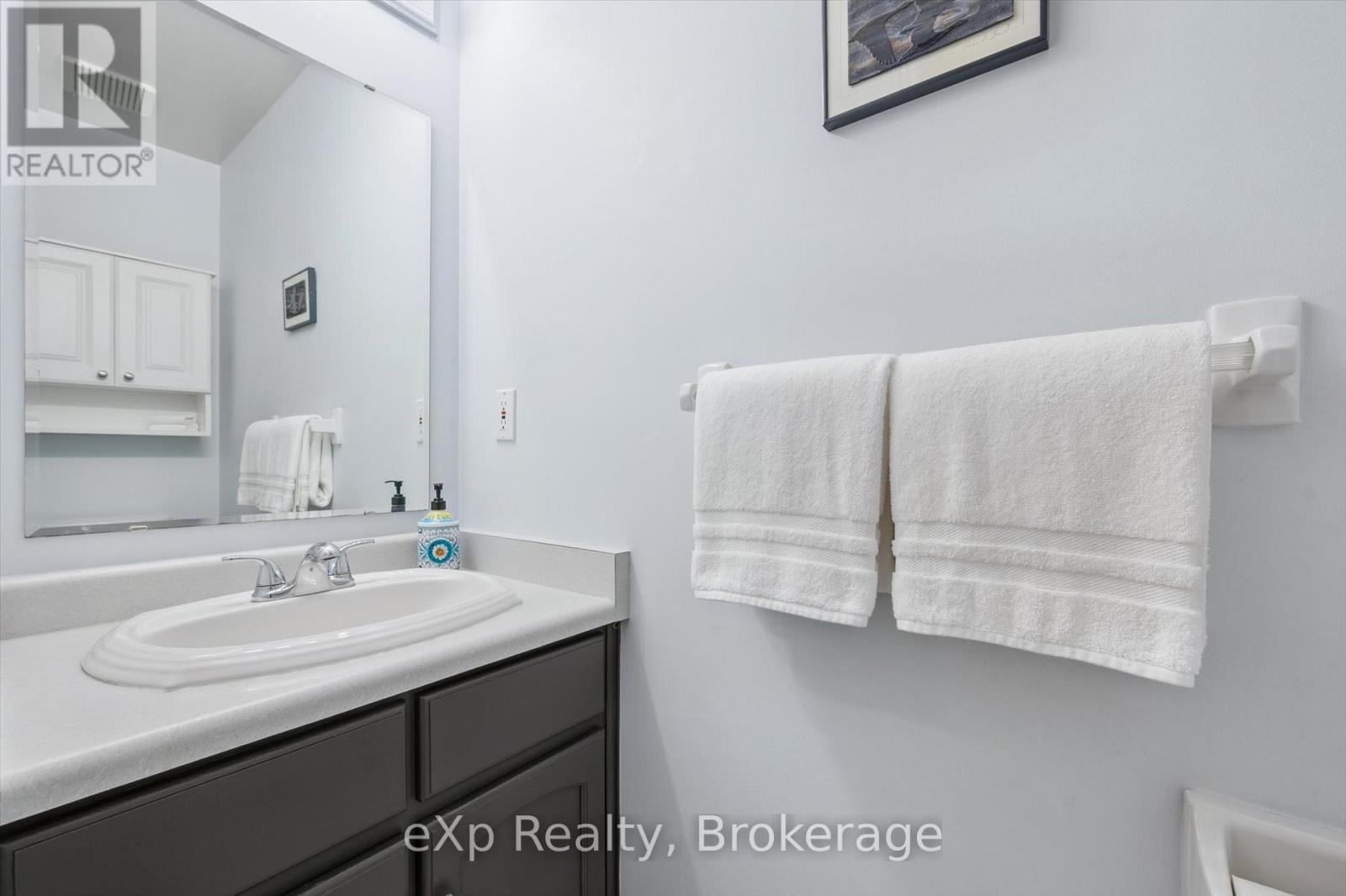 29 Celia Crescent, Guelph, Ontario  N1G 4R4 - Photo 20 - X12485674