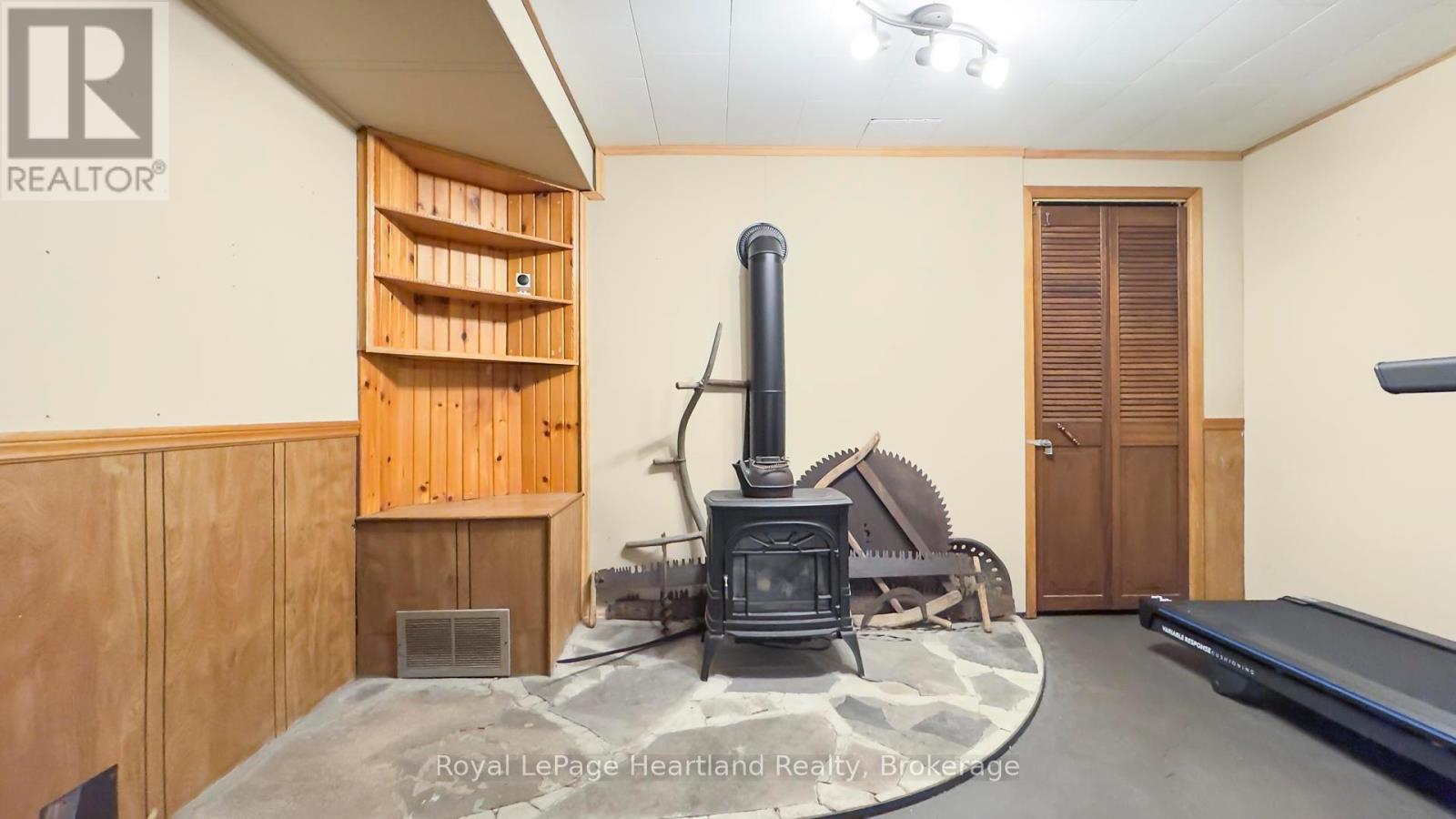 37881 Crystal Springs Road, Bluewater, Ontario  N0M 2R0 - Photo 28 - X12485681