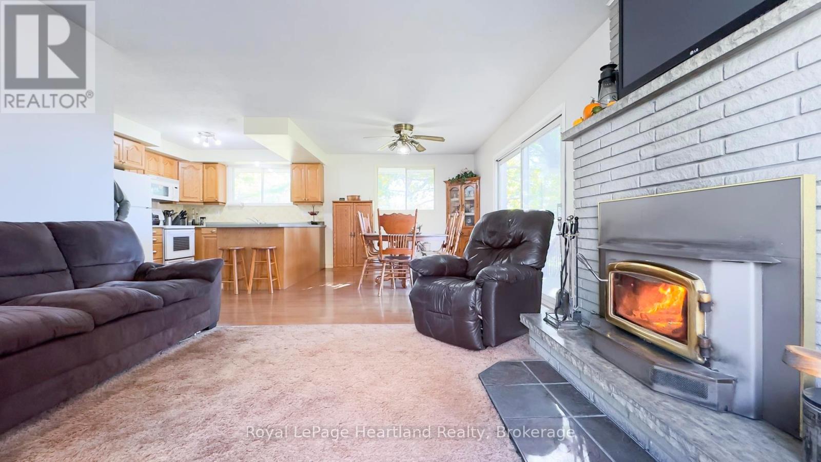 37881 Crystal Springs Road, Bluewater, Ontario  N0M 2R0 - Photo 7 - X12485681