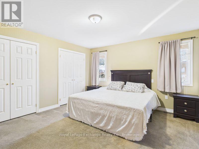 Upper - 378 Duncan Place, Kincardine, Ontario  N2Z 3B4 - Photo 10 - X12485683