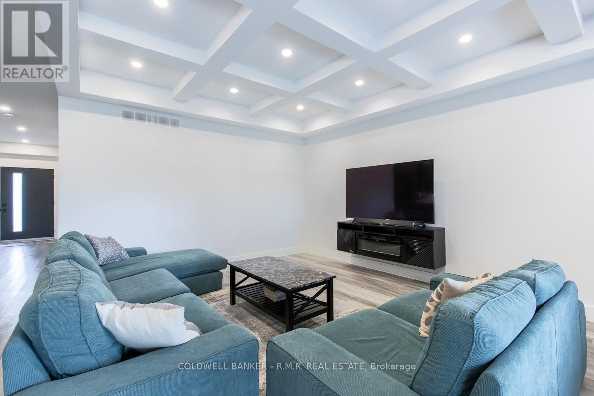 36 Page Street, Port Colborne, Ontario L3K 5V1 - Photo 16 - X12485652