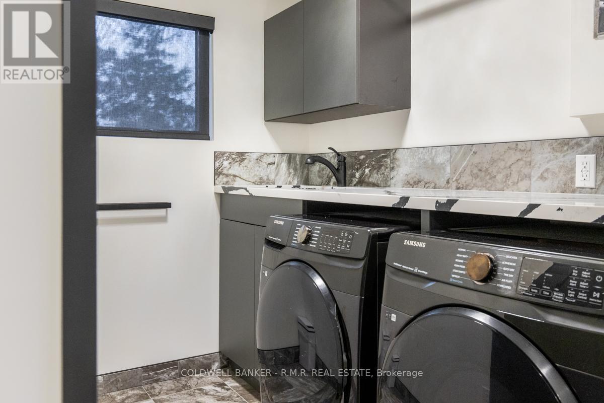 36 Page Street, Port Colborne, Ontario L3K 5V1 - Photo 29 - X12485652