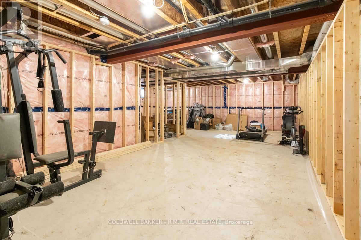 36 Page Street, Port Colborne, Ontario L3K 5V1 - Photo 33 - X12485652