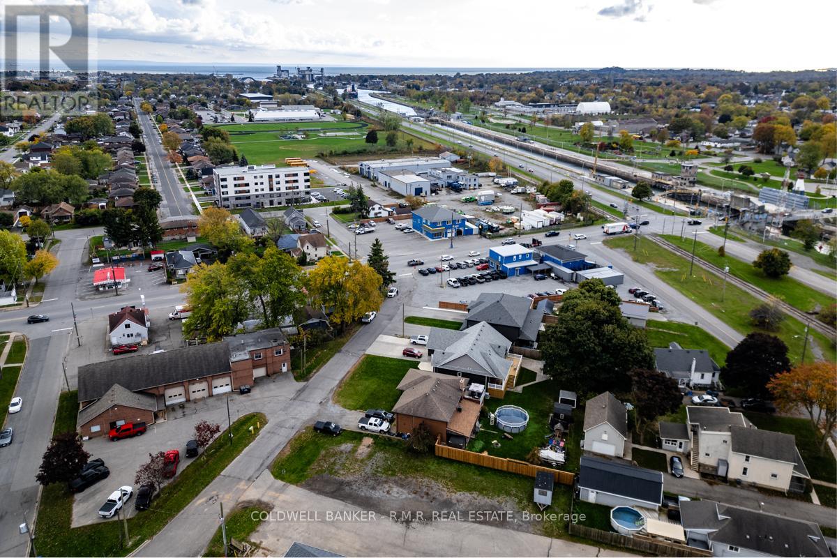 36 Page Street, Port Colborne, Ontario L3K 5V1 - Photo 47 - X12485652