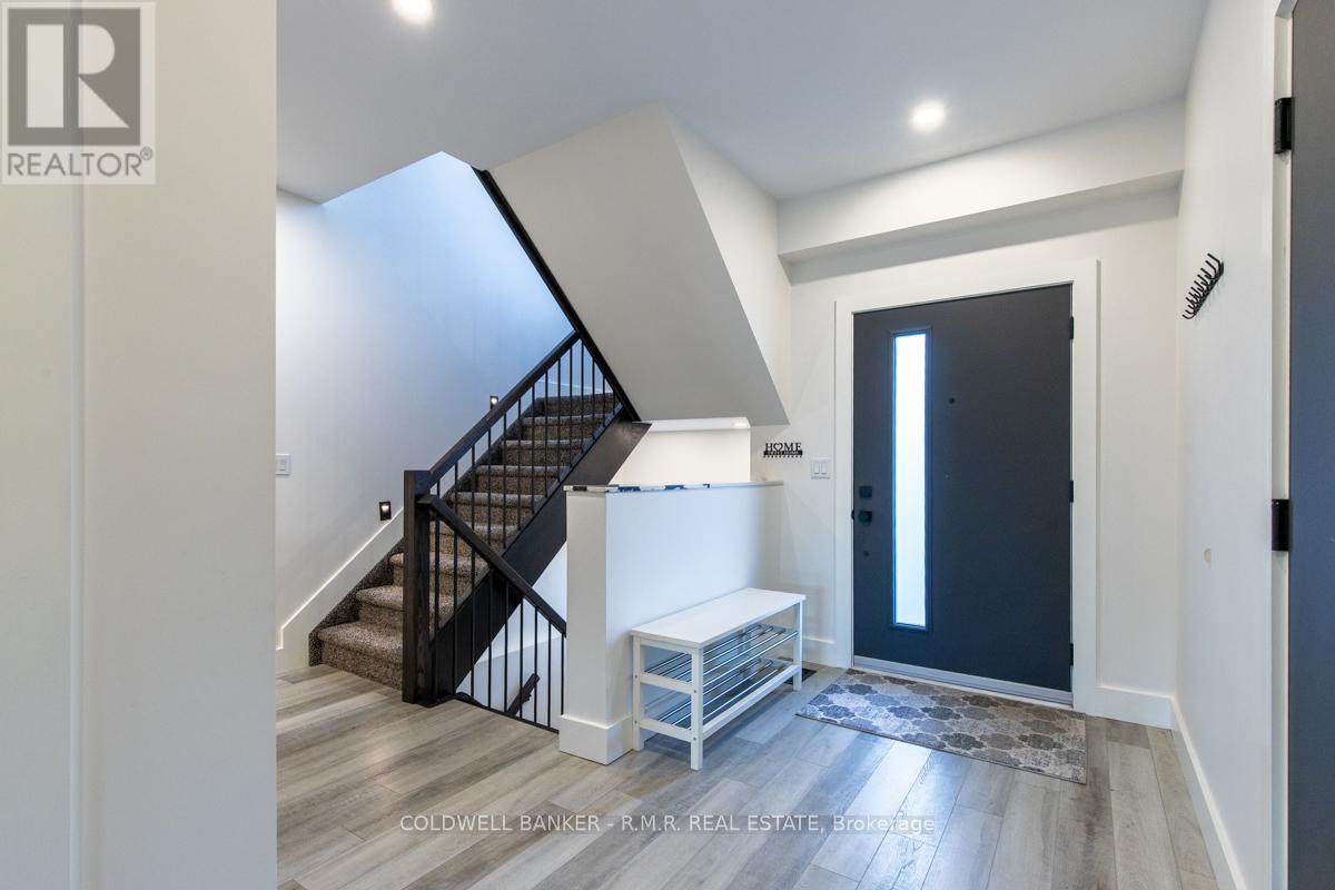 36 Page Street, Port Colborne, Ontario L3K 5V1 - Photo 5 - X12485652