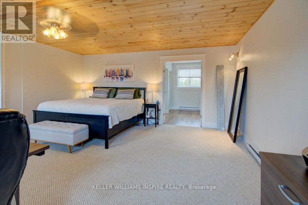 87 Jeffrey Drive, Quinte West, Ontario K8V 5P8 - Photo 12 - X12485663