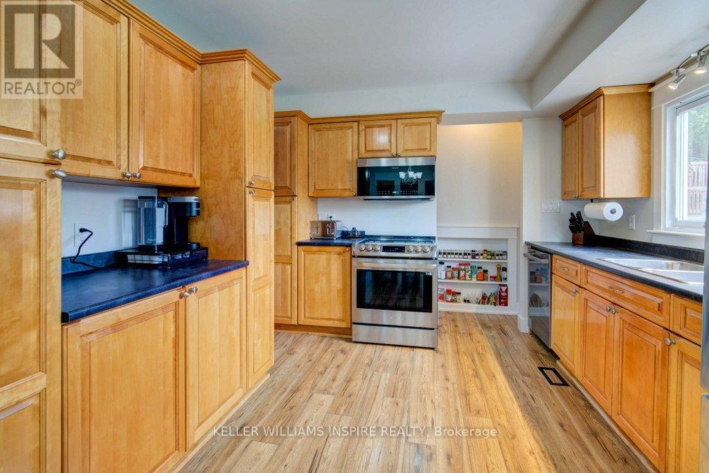 87 Jeffrey Drive, Quinte West, Ontario K8V 5P8 - Photo 23 - X12485663