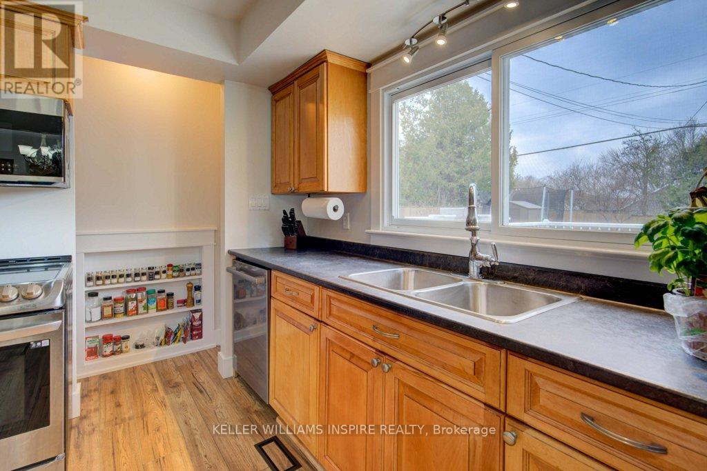 87 Jeffrey Drive, Quinte West, Ontario K8V 5P8 - Photo 24 - X12485663