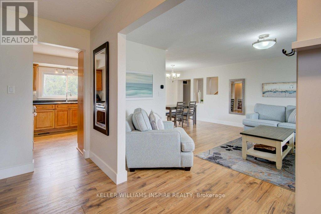 87 Jeffrey Drive, Quinte West, Ontario K8V 5P8 - Photo 31 - X12485663