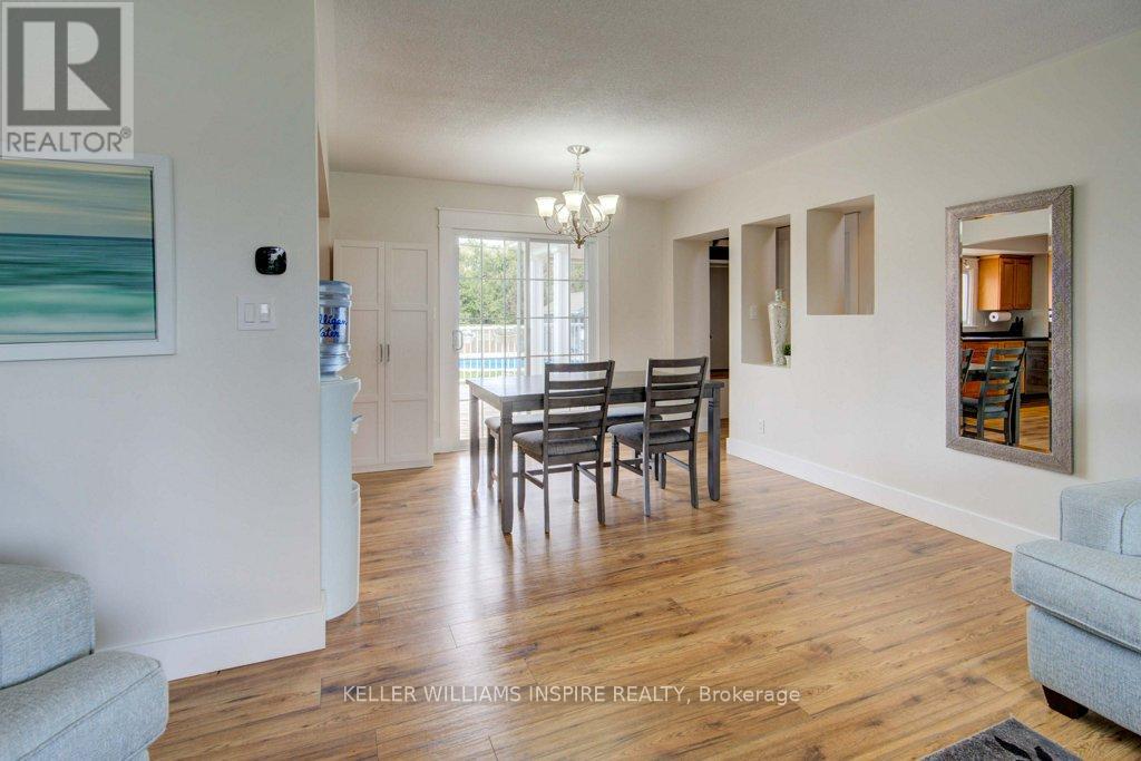 87 Jeffrey Drive, Quinte West, Ontario K8V 5P8 - Photo 33 - X12485663