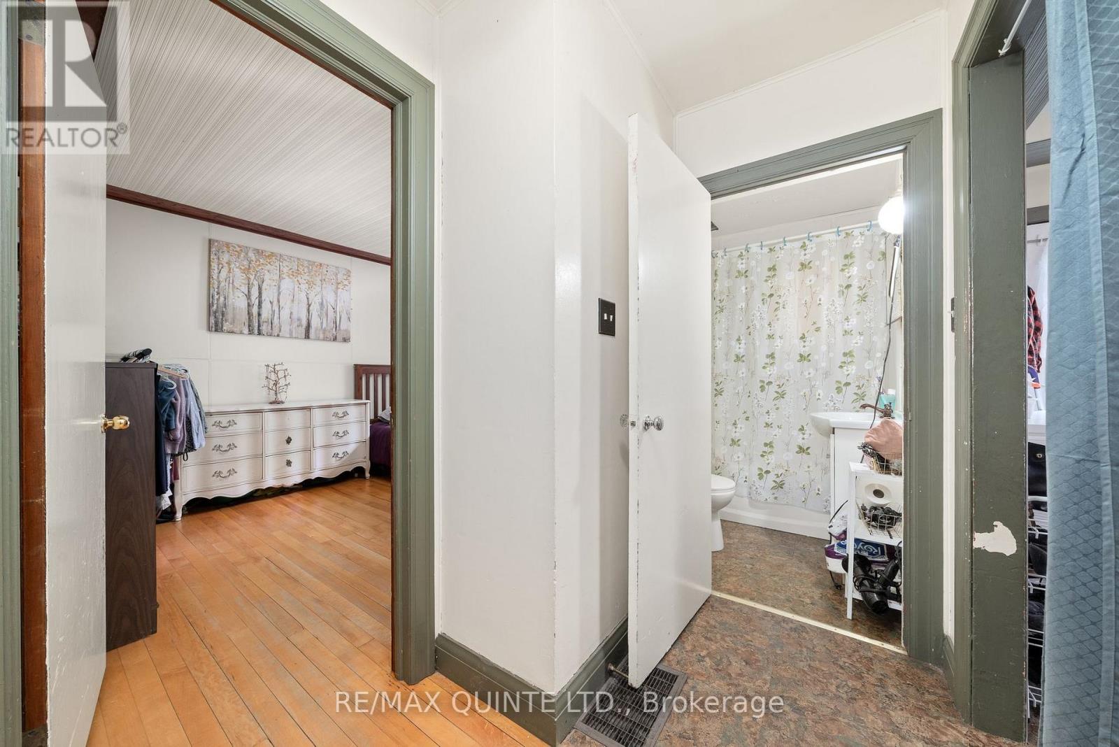 7 Ritchie Avenue, Belleville, Ontario  K8P 3V8 - Photo 24 - X12485667