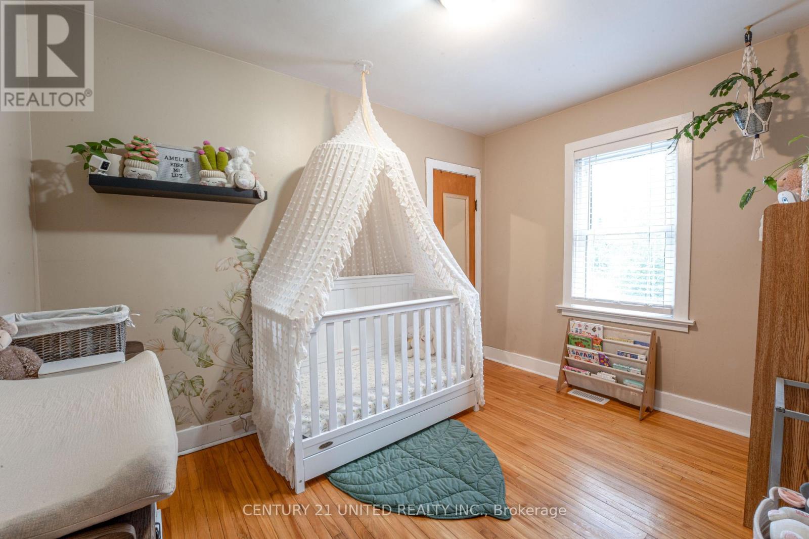 273 Bennet Street, Peterborough (Northcrest Ward 5), Ontario  K9H 5B8 - Photo 12 - X12485705