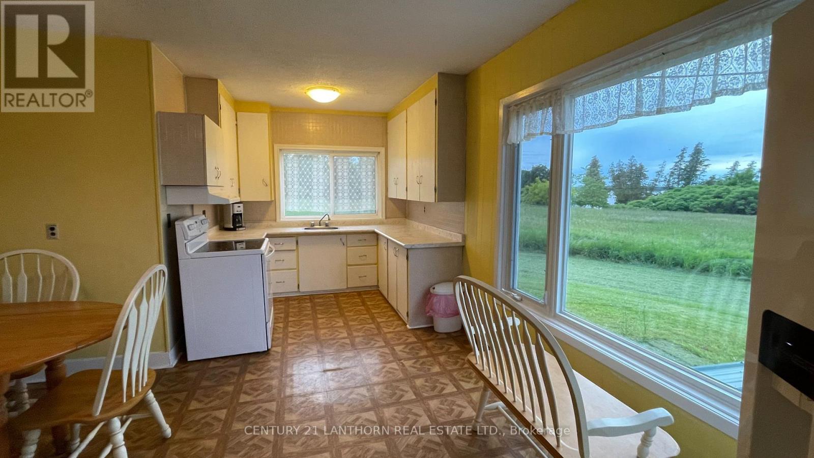 848 County Rd 18 Road, Prince Edward County, Ontario  K0K 1P0 - Photo 5 - X12485708