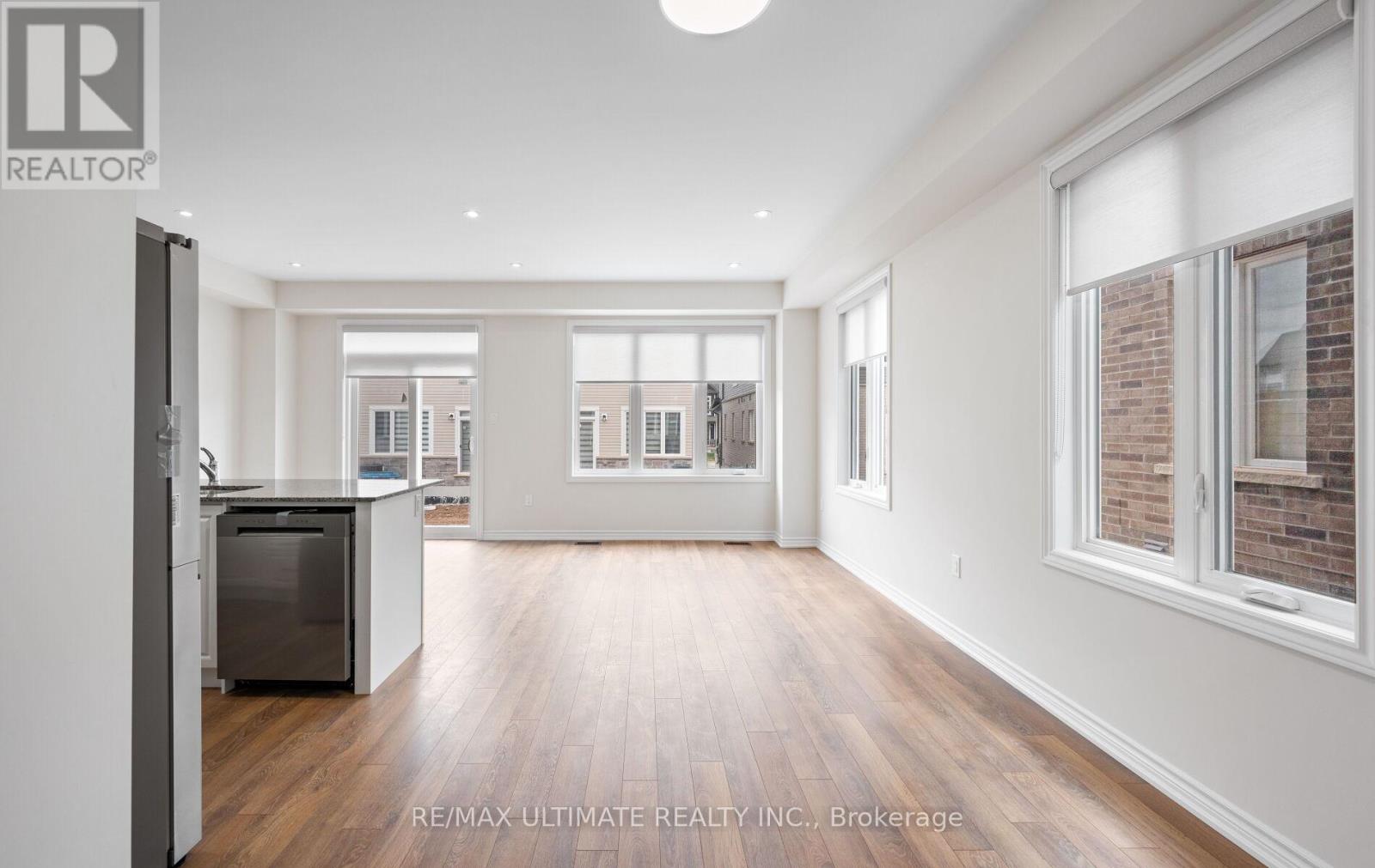 117 Molozzi Street, Erin, Ontario  N0B 1T0 - Photo 9 - X12458553