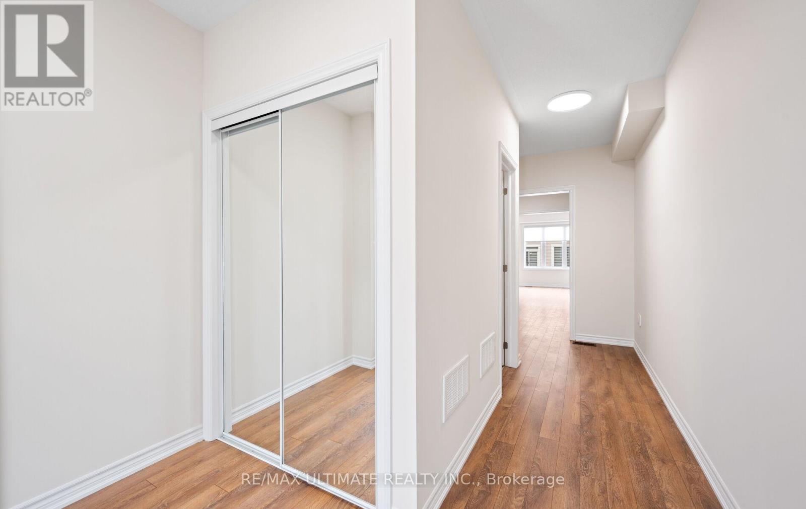 117 Molozzi Street, Erin, Ontario  N0B 1T0 - Photo 3 - X12458553