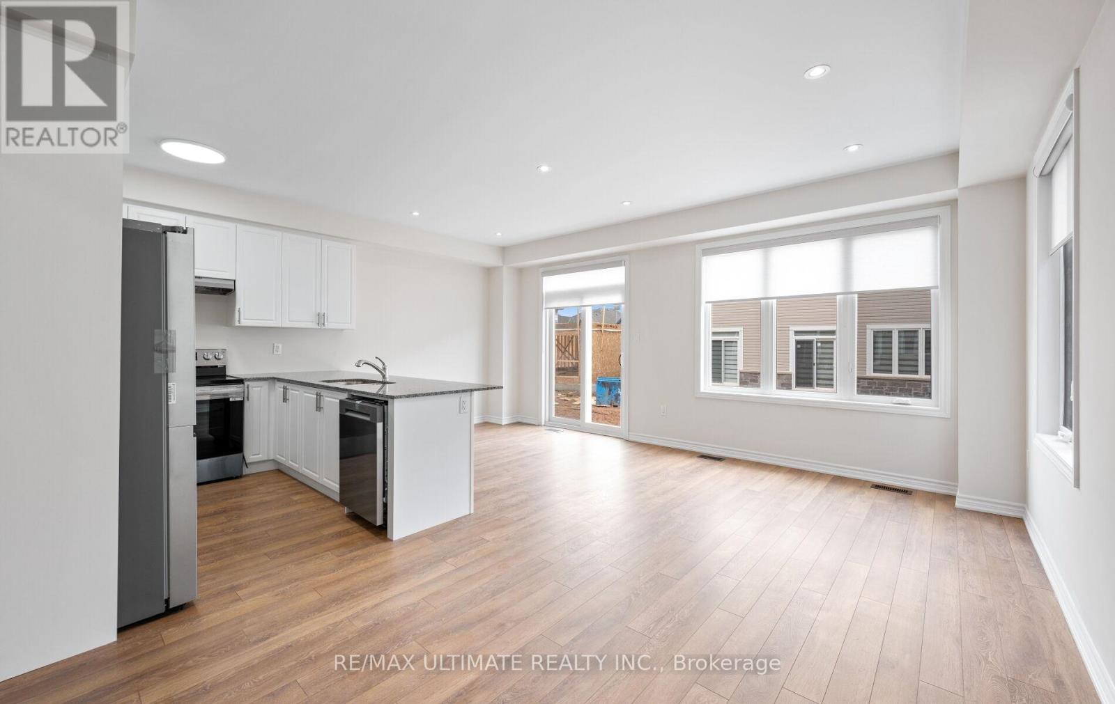 117 Molozzi Street, Erin, Ontario  N0B 1T0 - Photo 11 - X12458553