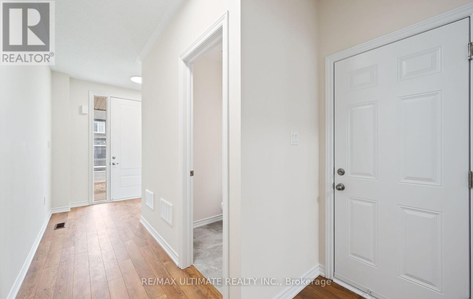 117 Molozzi Street, Erin, Ontario  N0B 1T0 - Photo 4 - X12458553