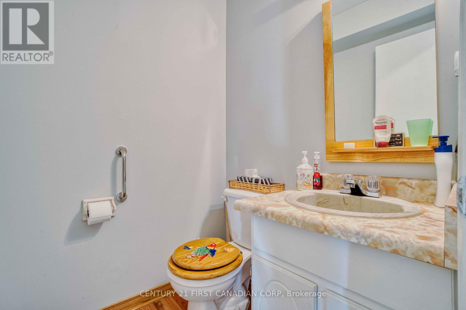 33 Fourwinds Road, London South, Ontario  N6K 3L1 - Photo 24 - X12485693