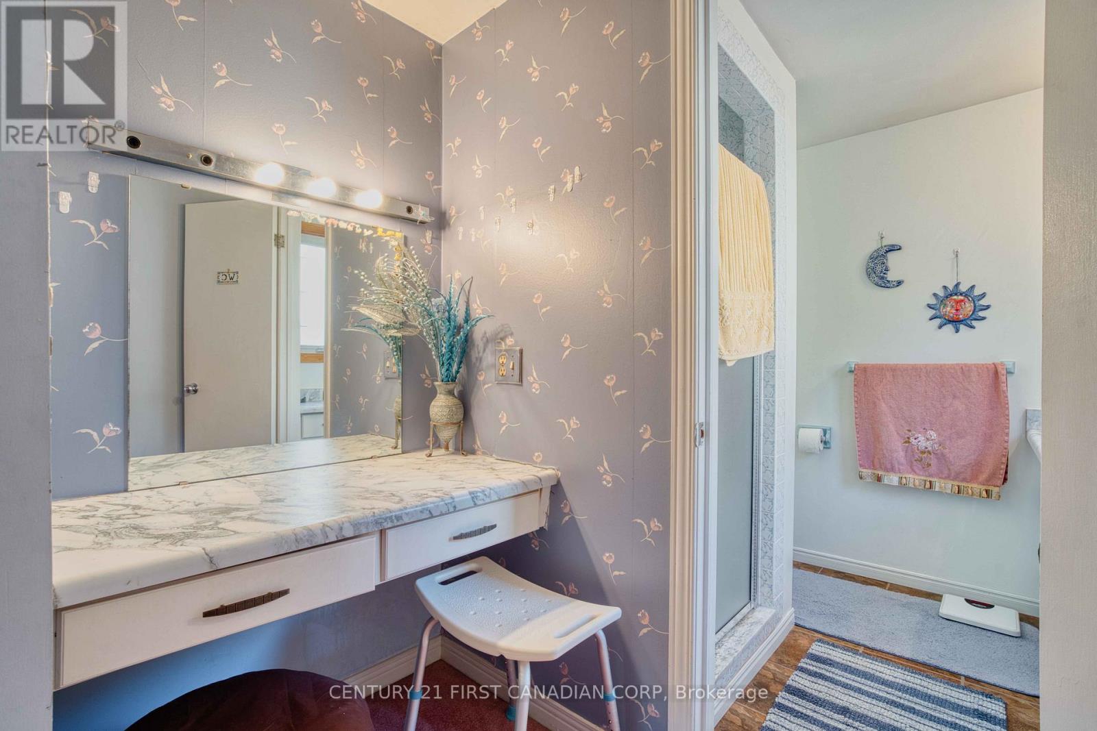 33 Fourwinds Road, London South, Ontario  N6K 3L1 - Photo 29 - X12485693