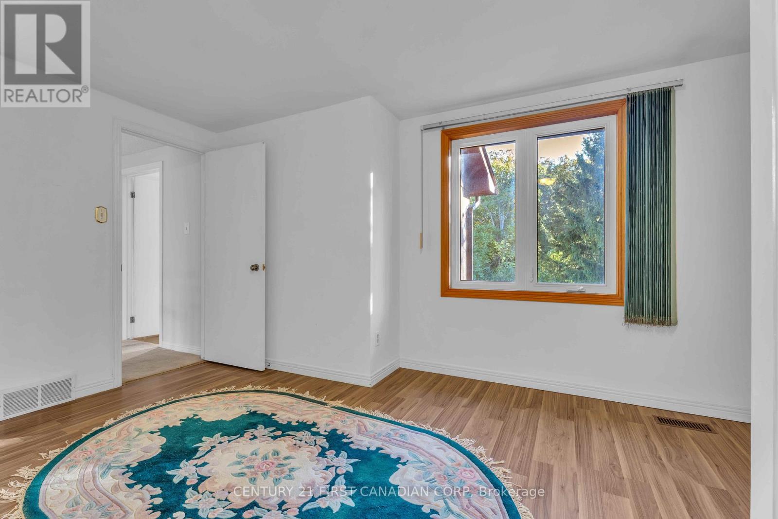 33 Fourwinds Road, London South, Ontario  N6K 3L1 - Photo 34 - X12485693