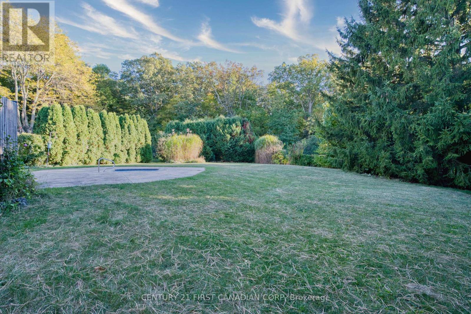 33 Fourwinds Road, London South, Ontario  N6K 3L1 - Photo 43 - X12485693