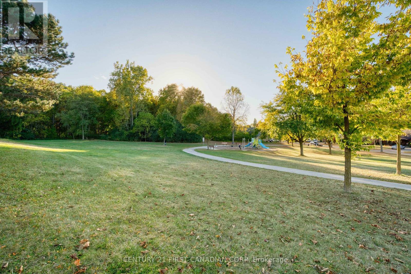 33 Fourwinds Road, London South, Ontario  N6K 3L1 - Photo 46 - X12485693