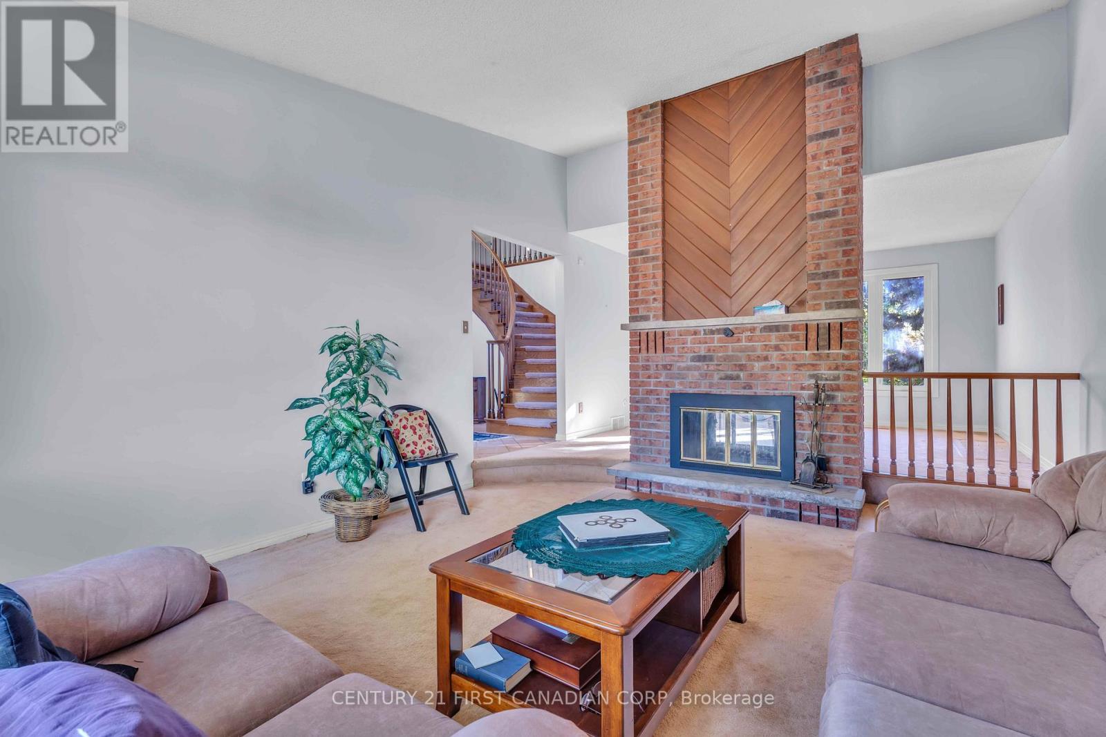 33 Fourwinds Road, London South, Ontario  N6K 3L1 - Photo 9 - X12485693