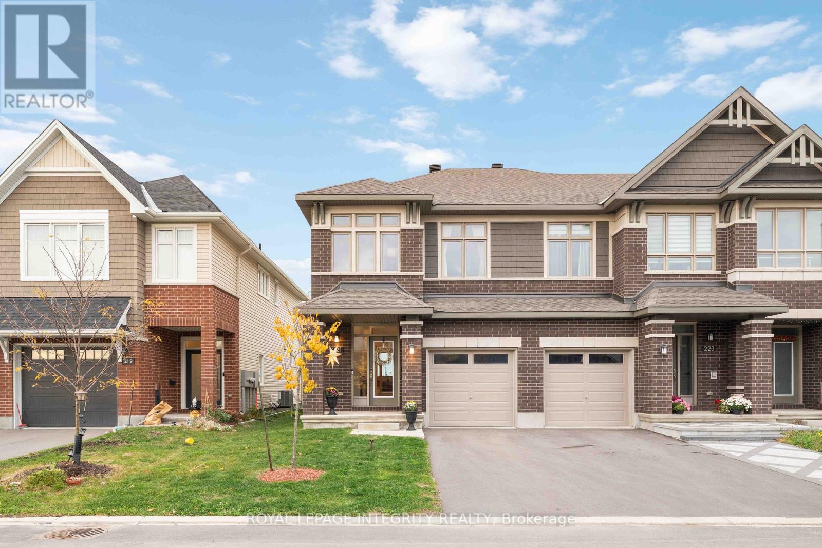 221 FINSBURY AVENUE, Ottawa, Ontario